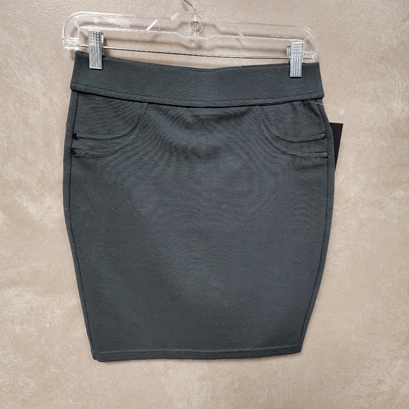 NWT Liverpool Stitch Fix Charcoal Grey Pencil Skirt Size 0/25 - Picture 7 of 10